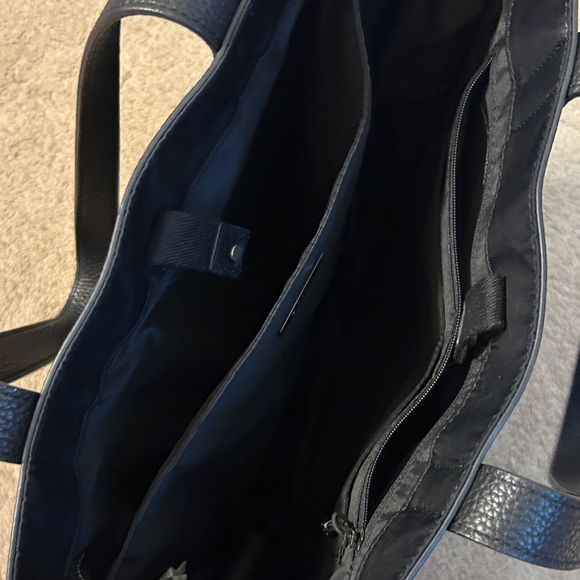 lululemon athletica Black Tote Bag - Picture 5 of 5